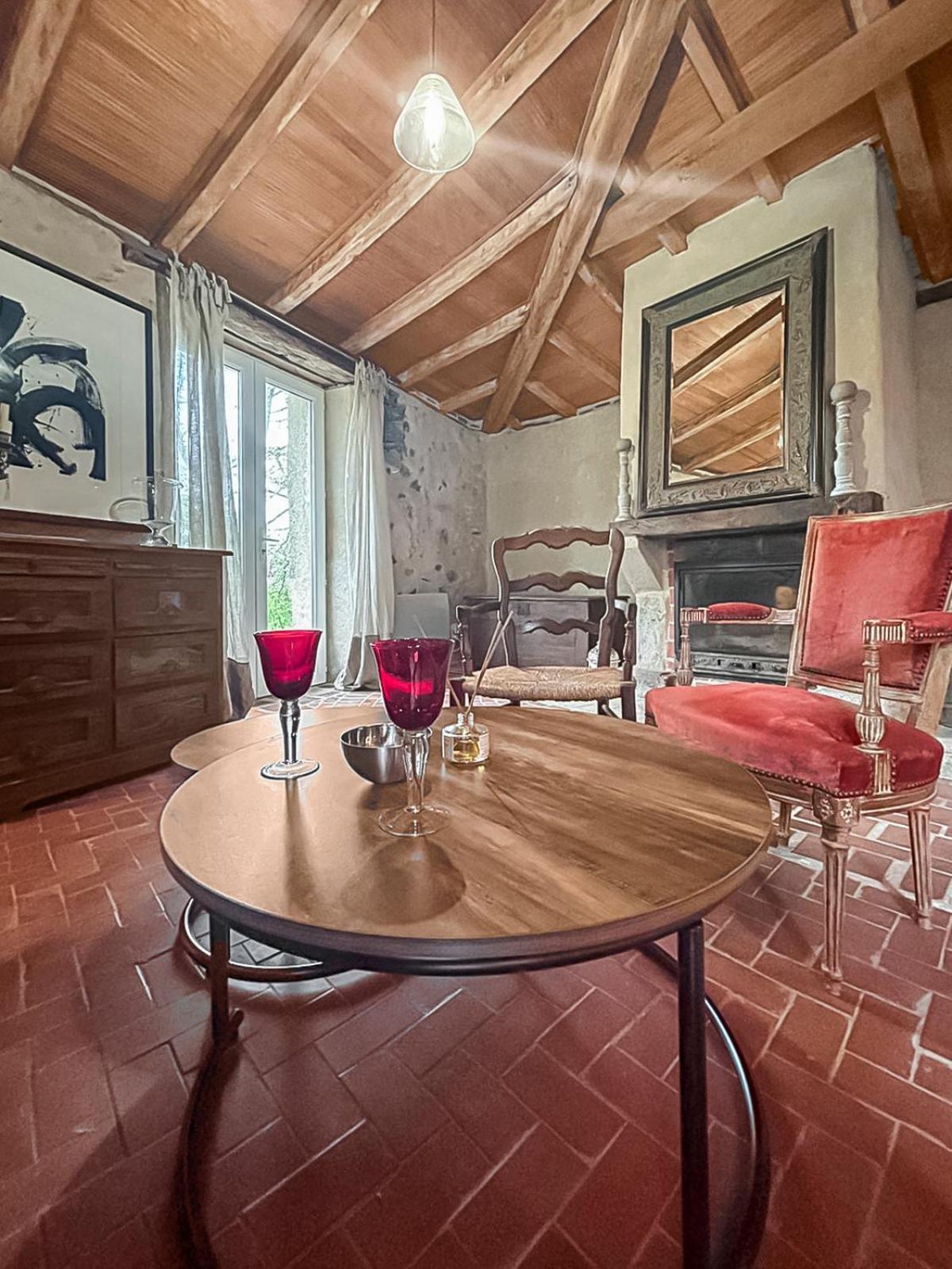 Le Clos Des Ecorcins - Terrasse - Parking Prive Saint-Amand-sur-Sevre Экстерьер фото