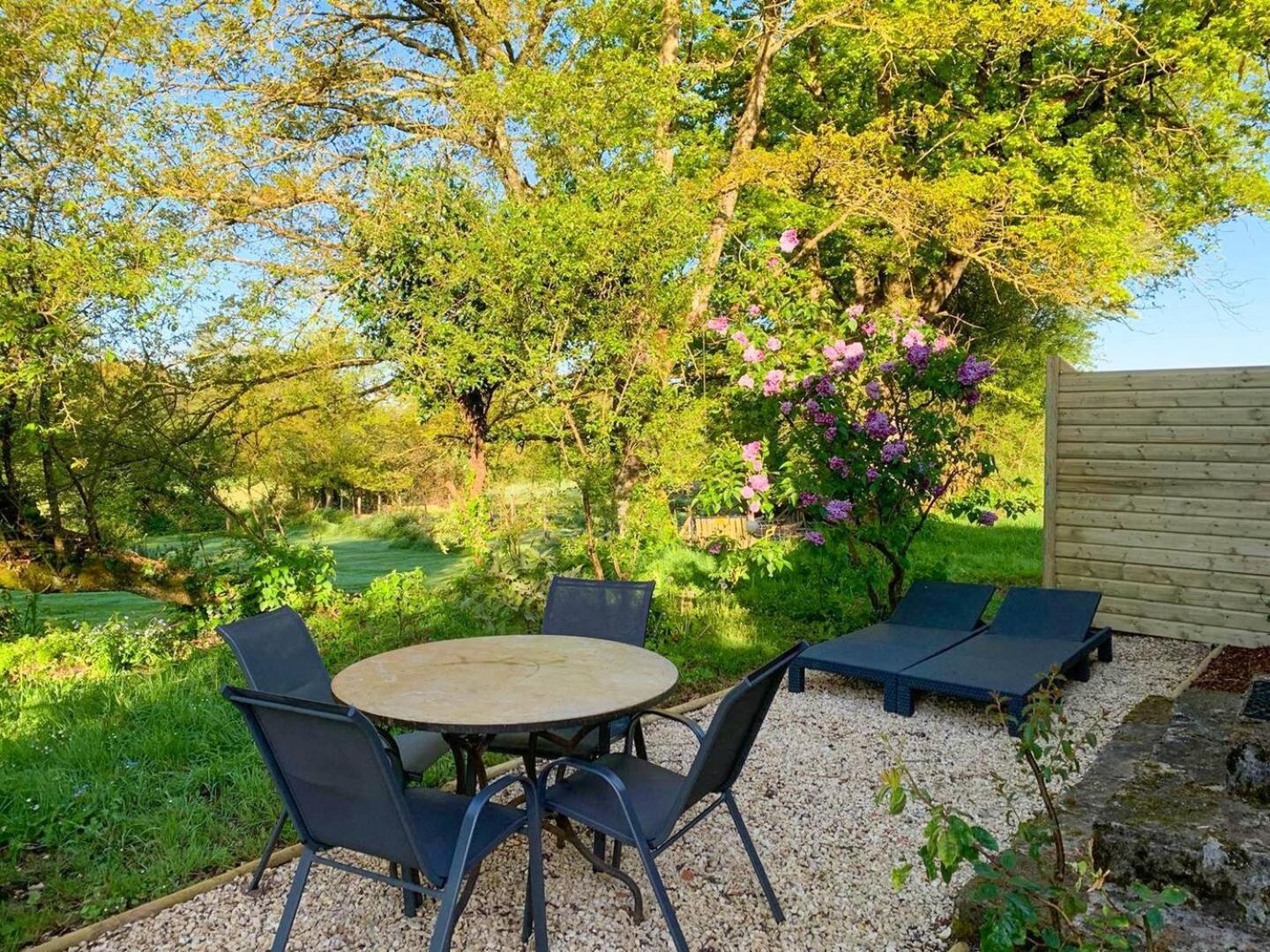 Le Clos Des Ecorcins - Terrasse - Parking Prive Saint-Amand-sur-Sevre Экстерьер фото